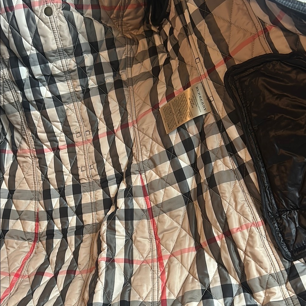 Burberry Black Quilted Jacket - Picture 3 of 6